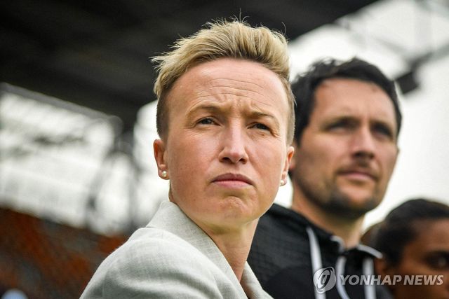 비벌리 프리스트먼 감독