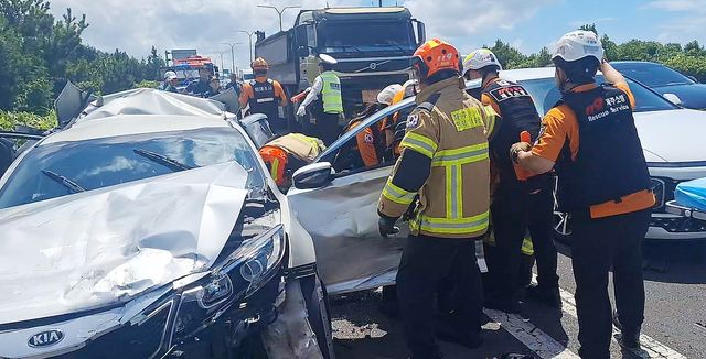 제주 서귀포 연쇄 추돌사고