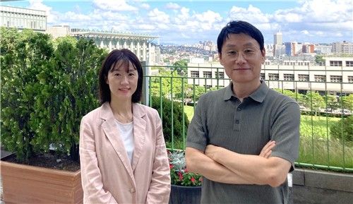 성균관대학교 이재국 교수(오른쪽) 연구팀