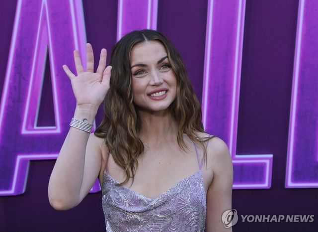 지난달 영화 '발레리나' 시사회 참석한 배우 아나 데 아르마스