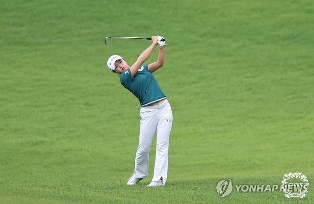 고지원, 14번홀 아이언샷