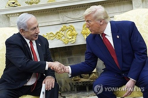 네타냐후 이스라엘 총리(좌)와 트럼프 미국 대통령