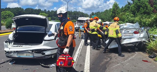 제주 서귀포 연쇄 추돌사고