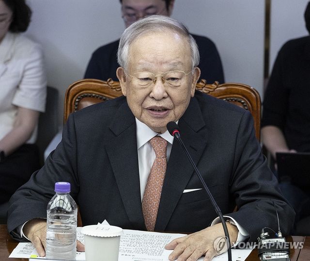 노란봉투법 관련 경영계 입장 밝히는 손경식 경총 회장