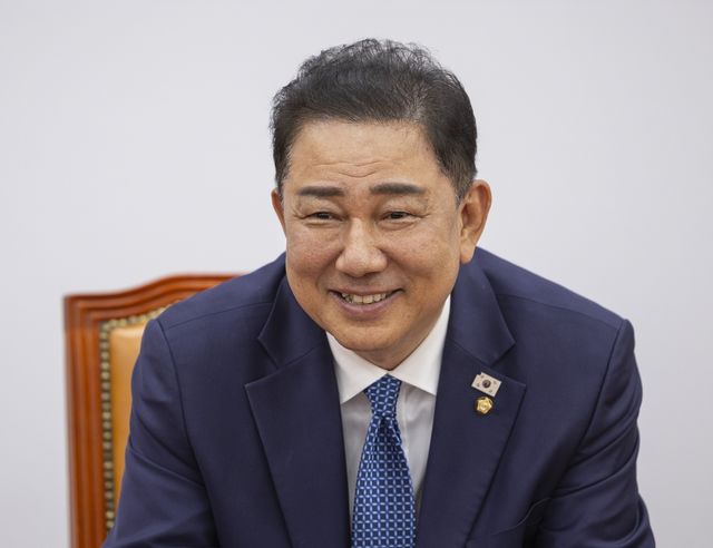 김병기 민주당 대표 직무대행 겸 원내대표 