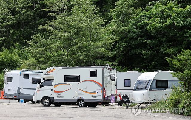 폭염과 열대야에 대관령으로 몰려든 캠핑카