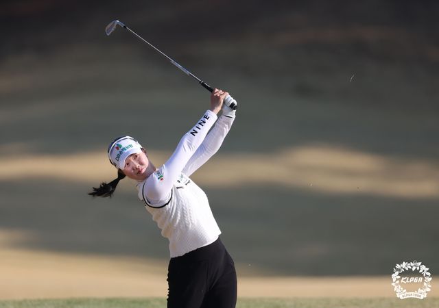 권서연의 아이언 샷.