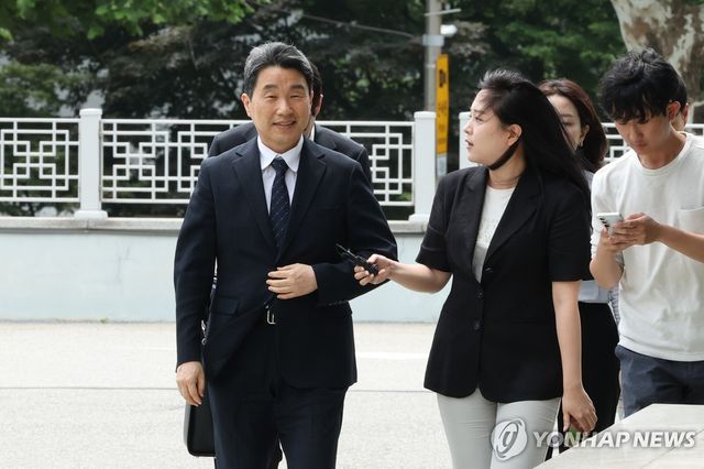 이주호 부총리, 내란특검 출석