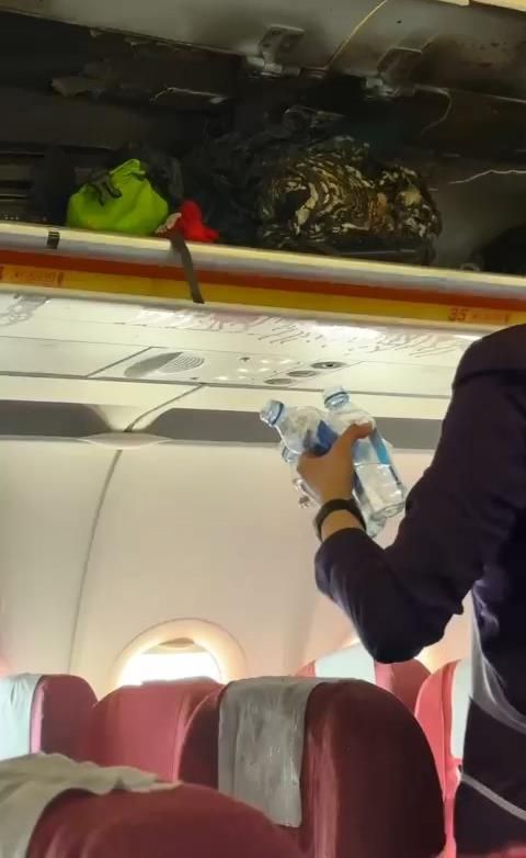 홍콩항공 여객기 화재