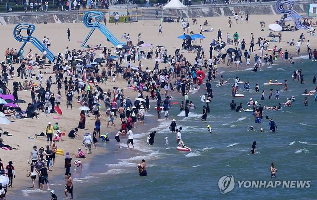 6월 해운대 '북적'