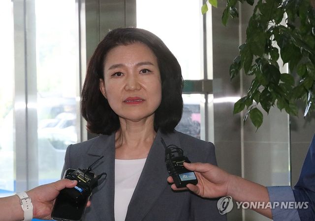 경찰 출석한 이진숙 방통위원장