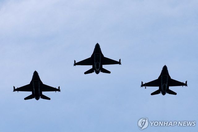 F-16 전투기