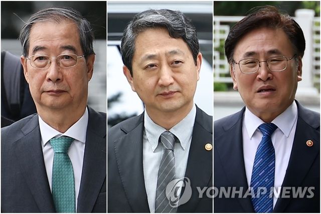 내란특검 출석한 한덕수(왼쪽부터), 안덕근, 유상임
