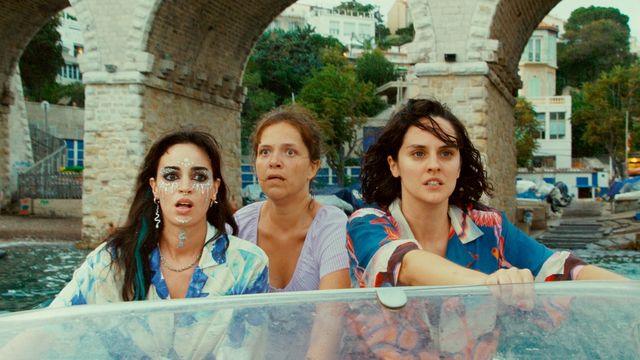 영화 '발코니의 여자들' 속 한 장면