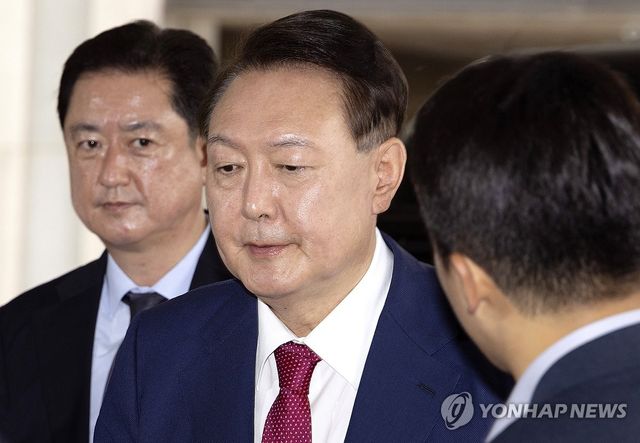 내란 특검 2차 출석하는 윤석열 전 대통령