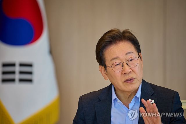 이재명 대통령, 김민석 총리와 주례 보고 회동