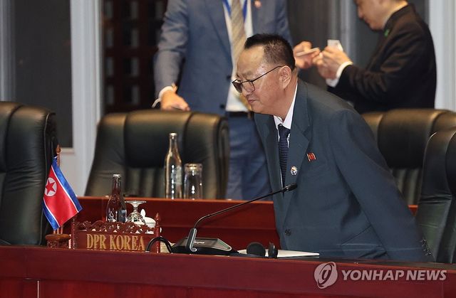 작년 라오스에서 열린 ARF에 참석한 리영철 주라오스 북한 대사