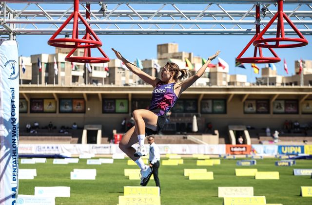 성승민의 장애물 경기 모습