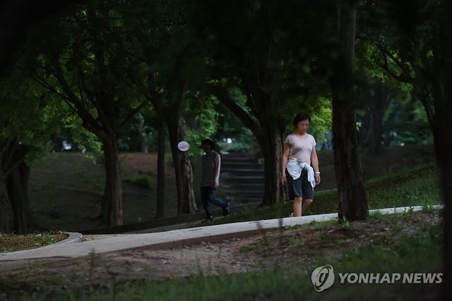 열대야 나는 시민들