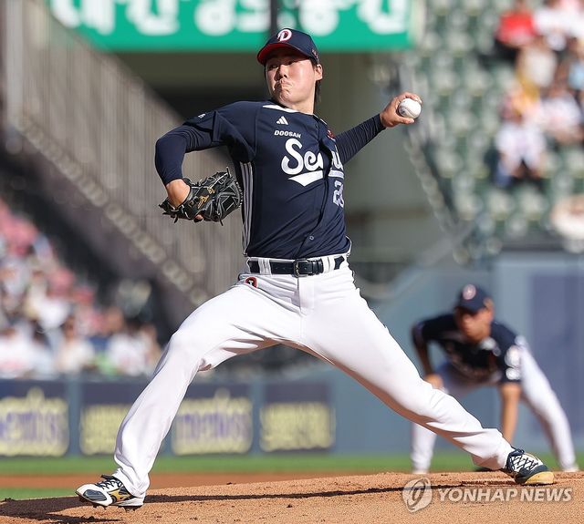 역투하는 두산 선발 최승용