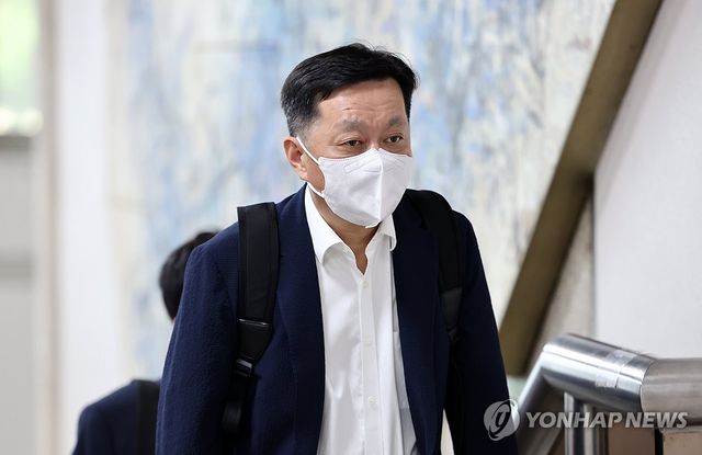 법정 향하는 정진상