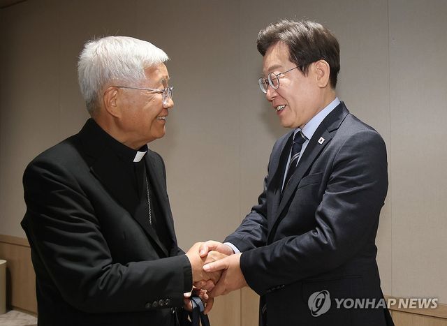 이재명 대통령, 유흥식 추기경 접견