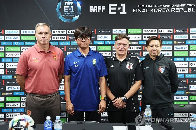 선전 다짐하는 동아시안컵 여자부 감독들