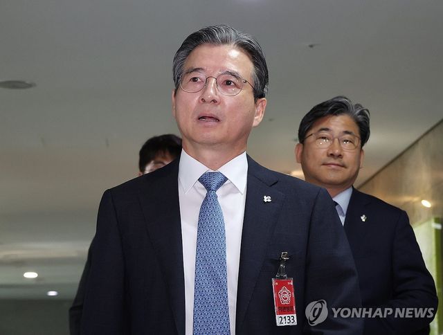 추경 관련 회의 참석하는 김용범 대통령실 정책실장