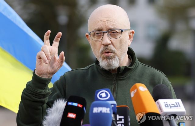 레즈니코우 전 우크라 국방장관