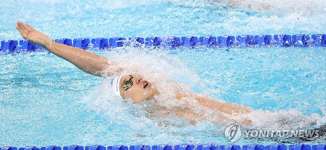 물살 가르는 이주호