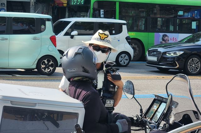 교통단속 중인 동대문경찰서 소속 박상현 경장