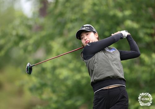 한진선의 티샷.