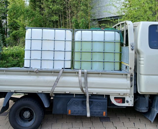 차아염소산나트륨 수용액 주입에 사용한 트럭