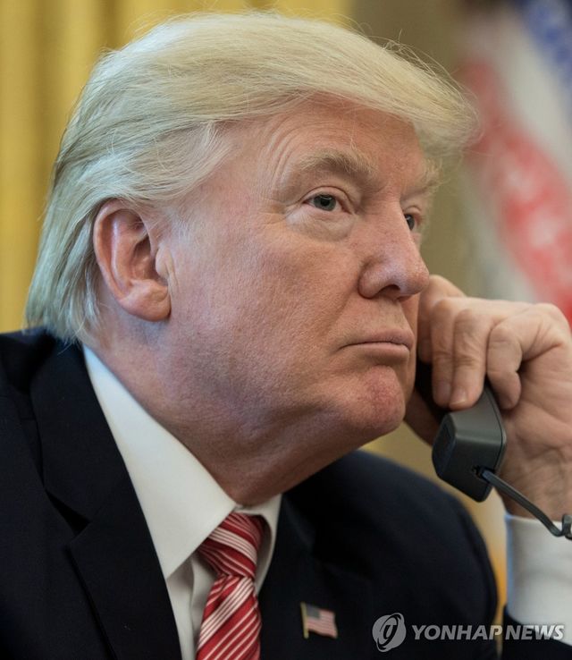 트럼프 미 대통령 전화 통화