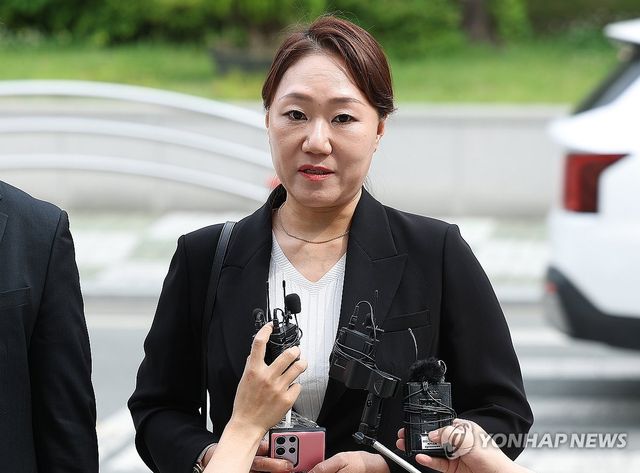 대구경찰청 참고인 조사 출석한 강혜경 씨