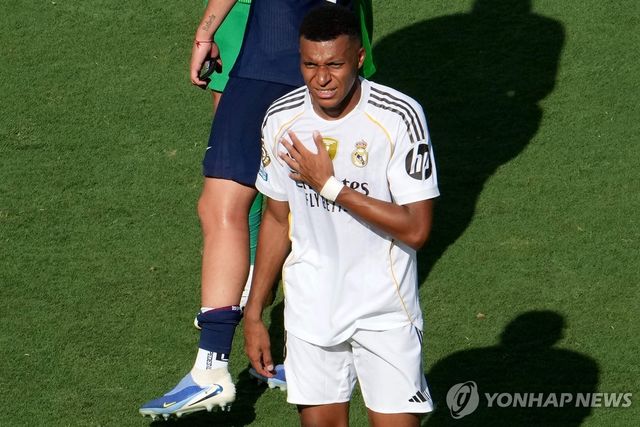 친정팀에 완패한 음바페