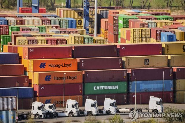 독일 항구의 컨테이너