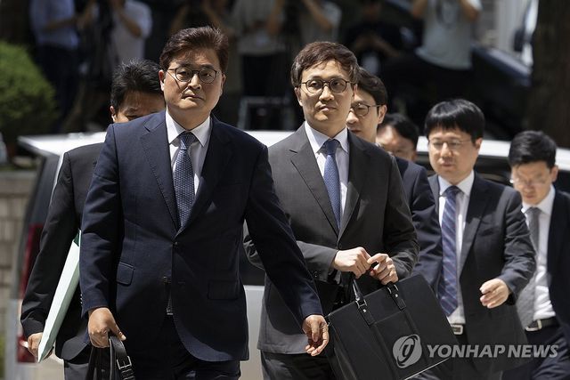 영장실질심사 출석하는 박억수 특검보