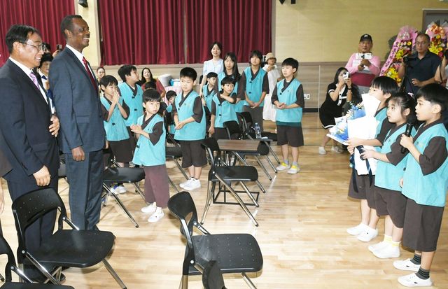 에티오피아 주한 대사 함양 금반초 방문