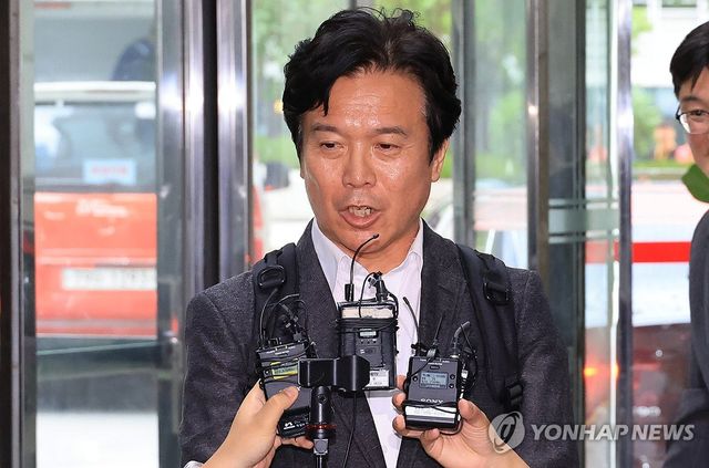 질문에 답하는 김영훈 고용노동부 장관 후보자