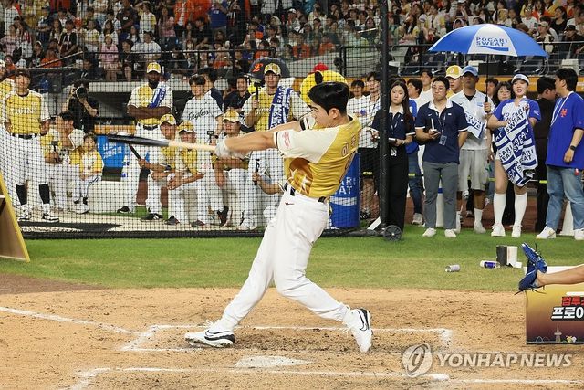 홈런 더비 타격하는 이주형