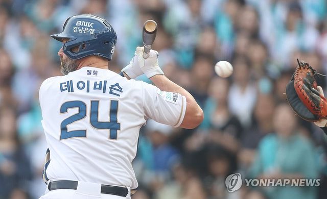 NC 데이비슨 볼넷