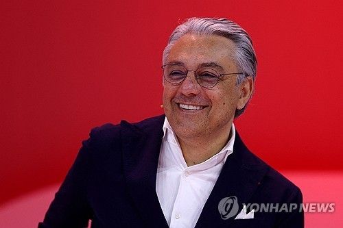 케링 그룹 CEO로 오는 루카 데 메오 전 르노 CEO