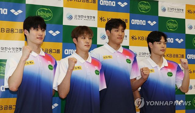 파이팅 외치는 황선우-김우민-김영범-이호준