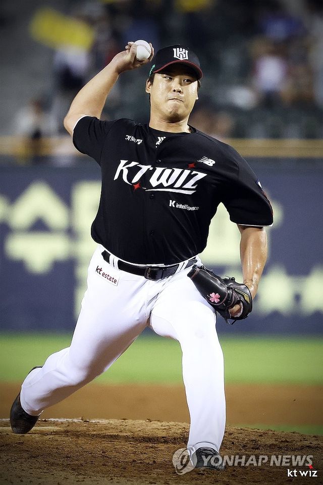 마운드 오른 kt 강백호