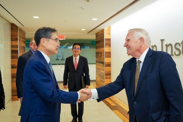 조현 장관, 허드슨연구소 간담회