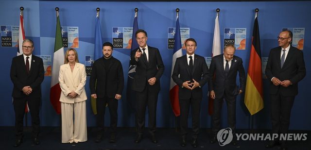 우크라·유럽 정상들과 나토 사무총장