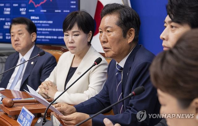 발언하는 정청래