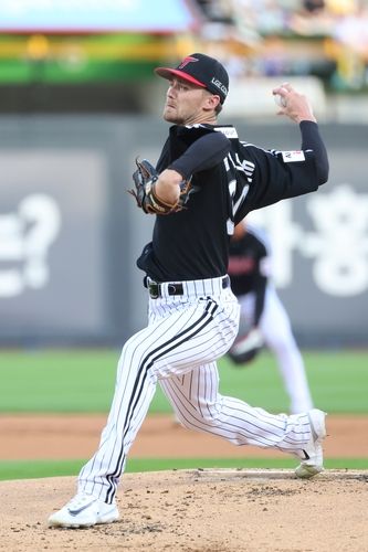 LG의 새 무기 톨허스트