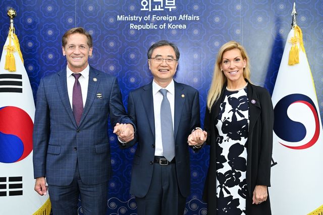 미 하원의원 면담한 조현 외교부 장관